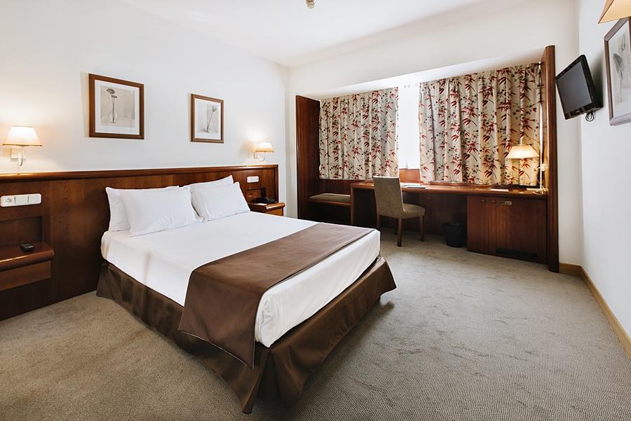 Rafaelhoteles Ventas (Adults Only) Мадрид Екстериор снимка