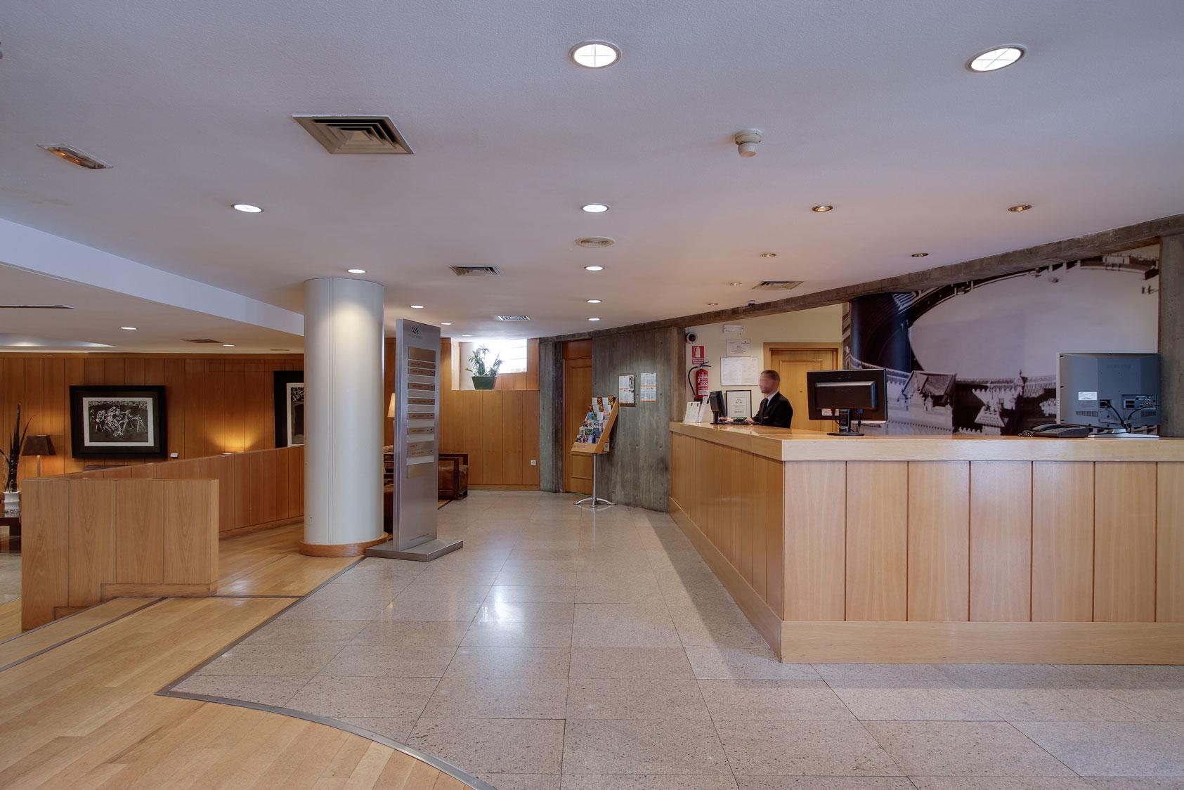 Rafaelhoteles Ventas (Adults Only) Мадрид Екстериор снимка