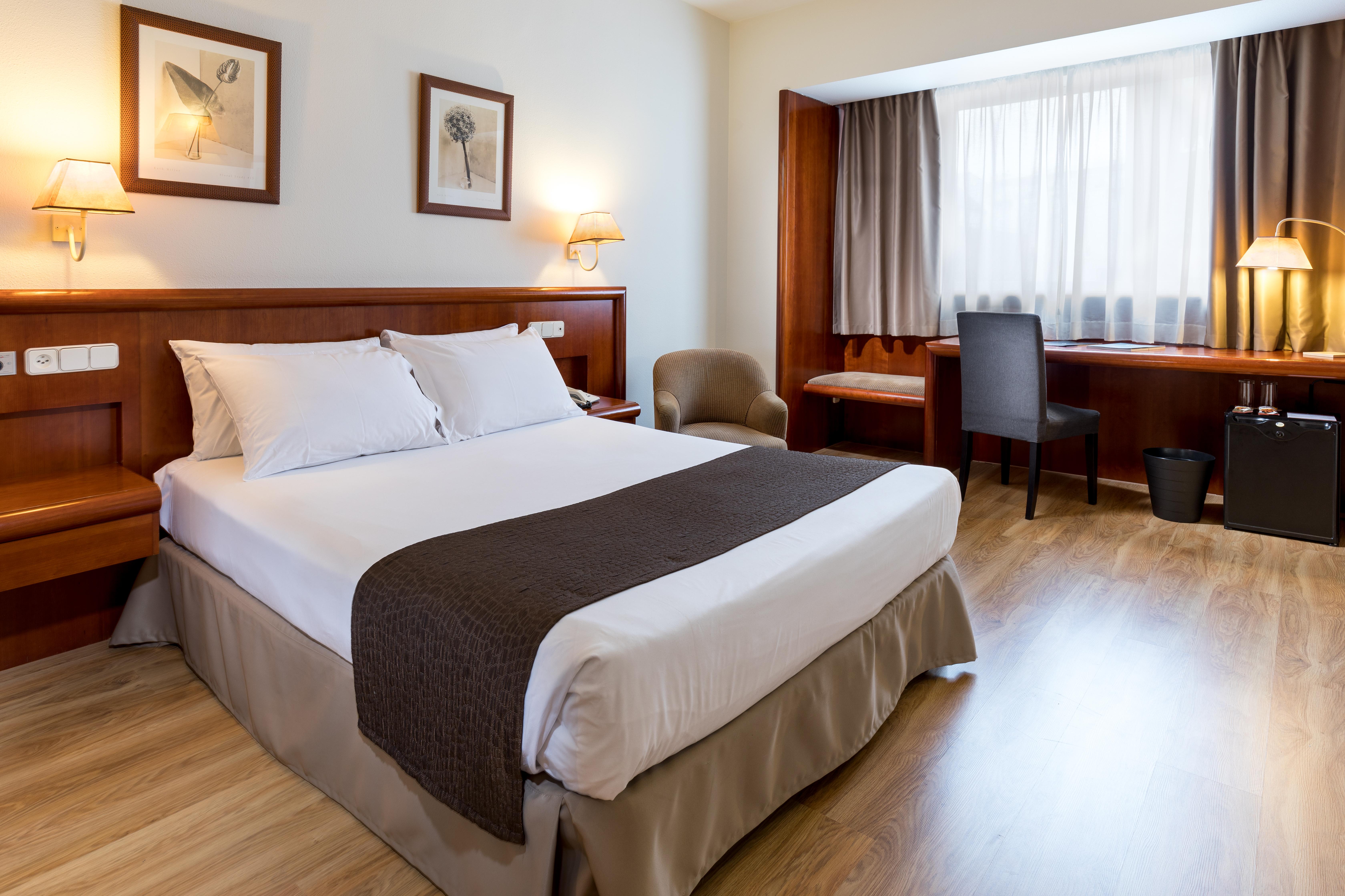 Rafaelhoteles Ventas (Adults Only) Мадрид Екстериор снимка
